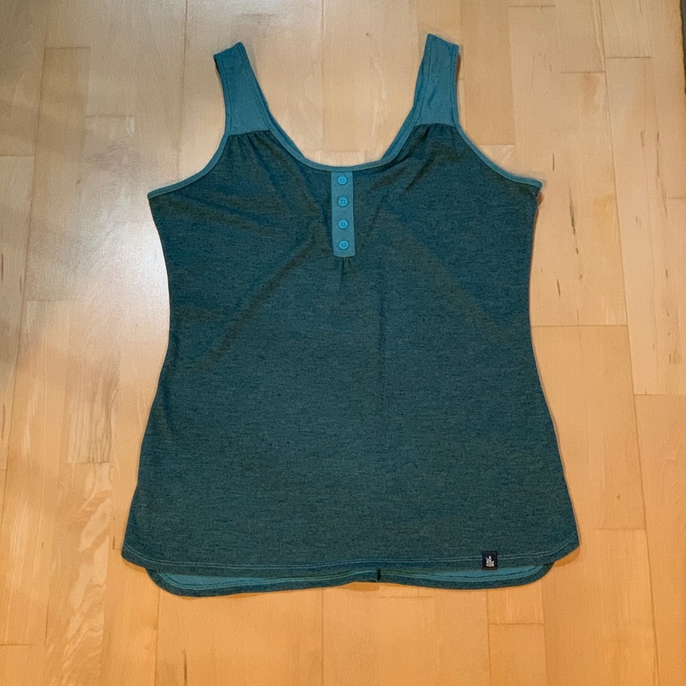 North Face tank